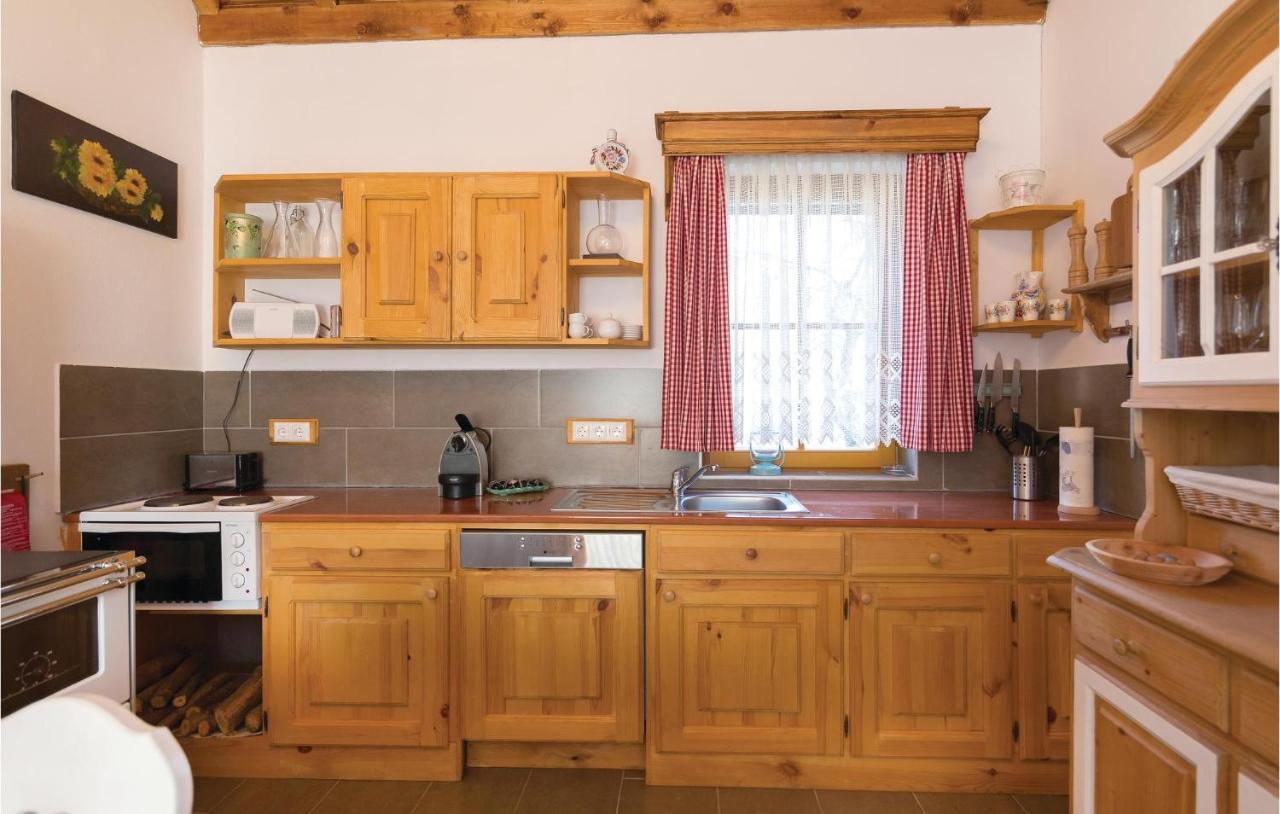 Ferienhaus-Pinkakertes Kültér fotó