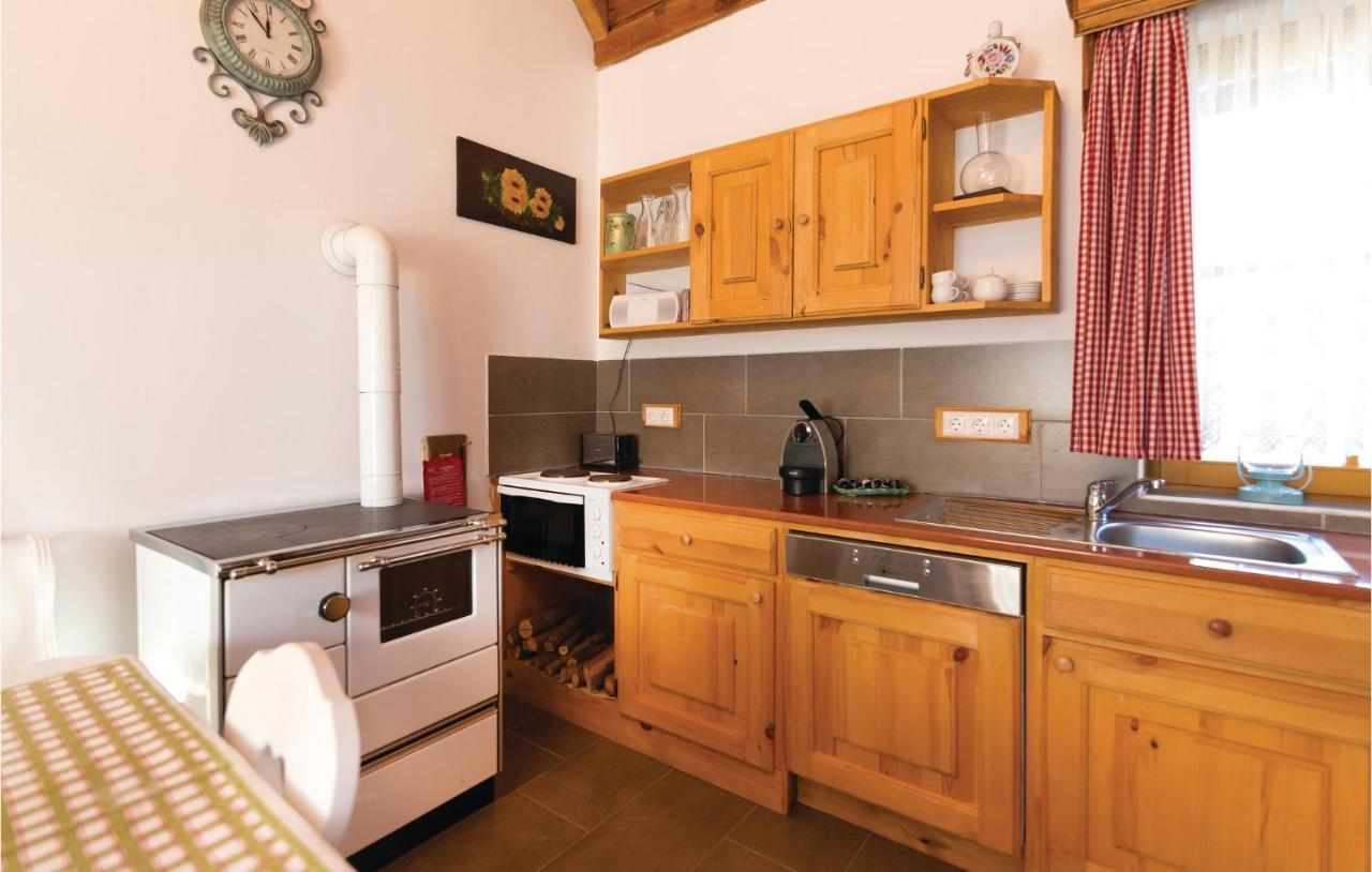 Ferienhaus-Pinkakertes Kültér fotó